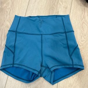 Lululemon bike shorts - size 6